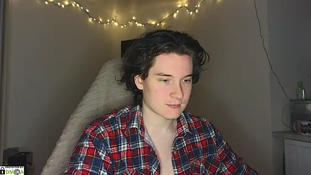 Snapshot of MoreRealAlex chatting on October 2025 06:02:02 AM MoreRealAlex online show from October 2025 06:02:02 AM