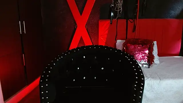 Naty slavedoll online show from January 2025 07:31:02 PM