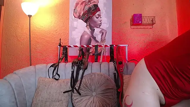 Naty slavedoll online show from February 2026 06:59:01 PM