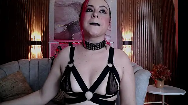 Naty slavedoll online show from May 2026 07:09:01 PM