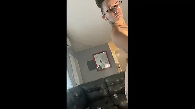 Snapshot of caliisno chatting on November 2025 07:26:01 PM caliisno online show from November 2025 07:26:01 PM