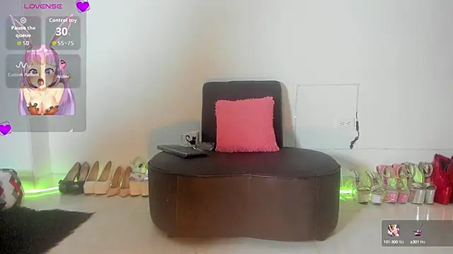 Snapshot of violetmontan chatting on September 2025 11:01:02 AM violetmontan online show from September 2025 11:01:02 AM