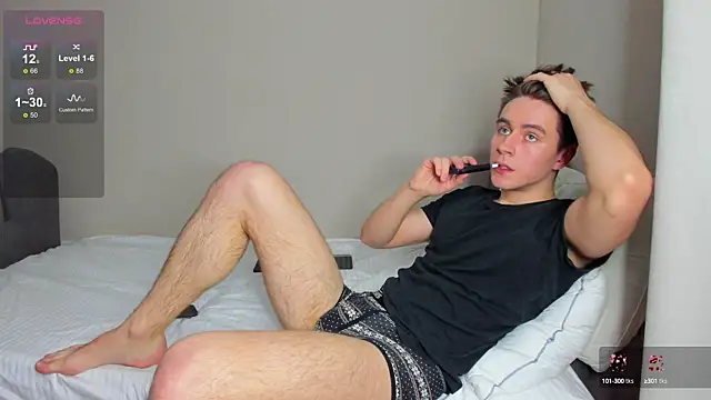 TaisonBrownX online show from December 2024 07:43:02 PM