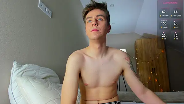 TaisonBrownX online show from December 2024 07:42:02 PM