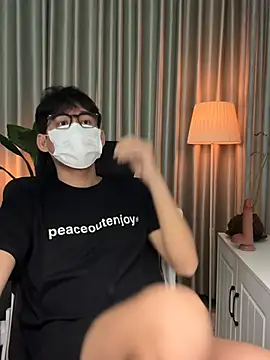 MinhTuanLive online show from April 2026 11:24:02 AM