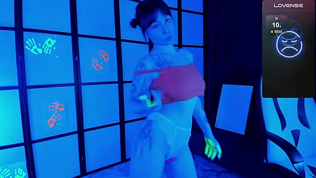 risingrose  online show from December 2024 04:25:01 AM