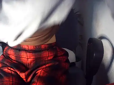 Snapshot of Haralushiaaax chatting on March 2026 01:12:02 AM Haralushiaaax online show from March 2026 01:12:02 AM