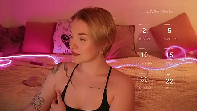 kris69kiss online show from March 2025 04:33:02 PM