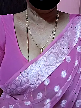 ananya956 online show from December 2025 05:00:01 PM