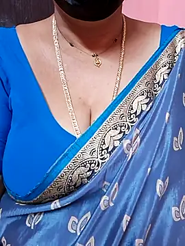 ananya956 online show from February 2026 07:01:01 AM