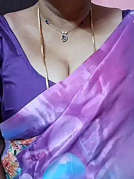 Snapshot of ananya956 chatting on May 2026 04:40:01 AM ananya956 online show from May 2026 04:40:01 AM
