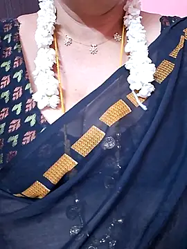 ananya956 online show from June 2026 06:03:02 AM