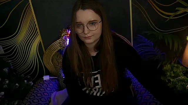 MagicPeachh  online show from January 2025 01:56:02 PM