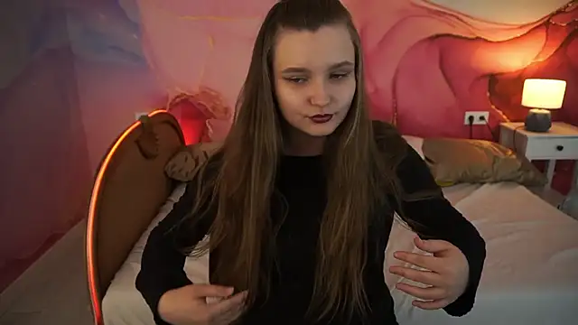 MagicPeachh  online show from September 2025 05:57:02 PM