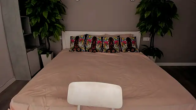 MagicPeachh  online show from September 2025 05:55:02 AM