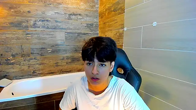 Bryce Evans online show from February 2025 08:31:01 PM