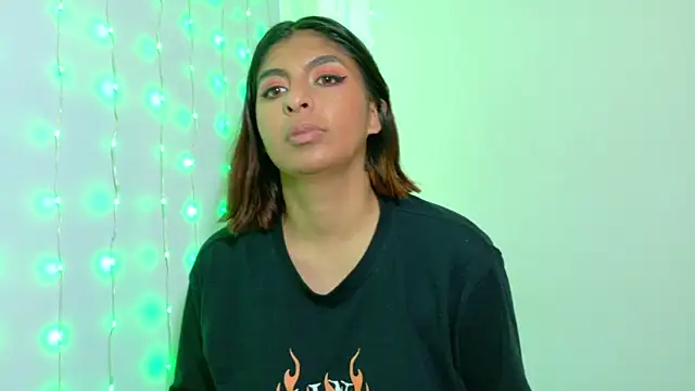 im anna  online show from October 2025 06:27:02 PM