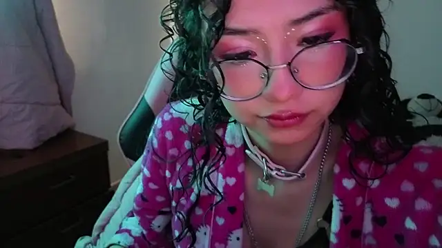 Snapshot of CherieCurl chatting on July 2026 03:19:02 PM CherieCurl online show from July 2026 03:19:02 PM