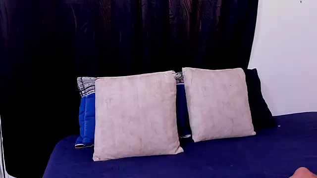 Snapshot of Lauren_Hills069 chatting on October 2025 09:48:02 PM Lauren Hills069 online show from October 2025 09:48:02 PM