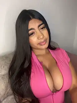 Snapshot of Karla_thompson__ chatting on April 2026 04:28:01 AM Karla thompson online show from April 2026 04:28:01 AM