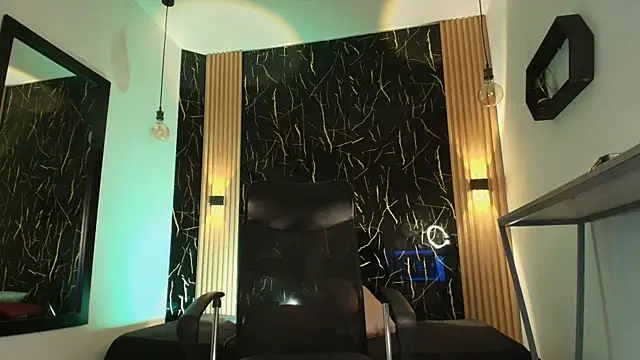 Snapshot of Bella_salvatore chatting on March 2026 10:40:01 PM Bella salvatore online show from March 2026 10:40:01 PM