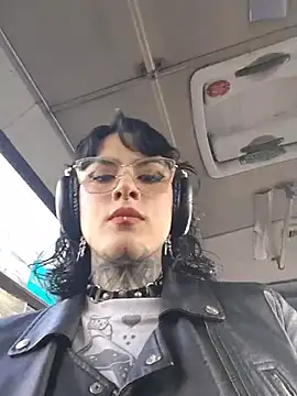taaylor33 online show from July 2026 09:36:02 PM