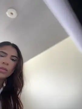 Snapshot of HaileyBaldwin chatting on December 2024 04:42:01 PM HaileyBaldwin online show from December 2024 04:42:01 PM