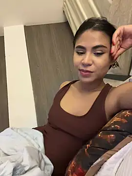 Snapshot of HaileyBaldwin chatting on December 2024 01:56:01 AM HaileyBaldwin online show from December 2024 01:56:01 AM