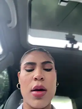 Snapshot of HaileyBaldwin chatting on January 2025 10:50:02 PM HaileyBaldwin online show from January 2025 10:50:02 PM