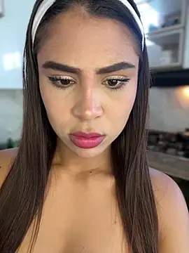 Snapshot of HaileyBaldwin chatting on January 2025 07:35:01 PM HaileyBaldwin online show from January 2025 07:35:01 PM