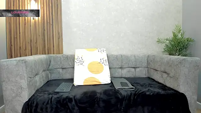 Johan Williams 07 online show from July 2026 12:27:01 AM