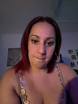 Snapshot of DeeLight124 chatting on November 2025 06:38:02 AM DeeLight124 online show from November 2025 06:38:02 AM