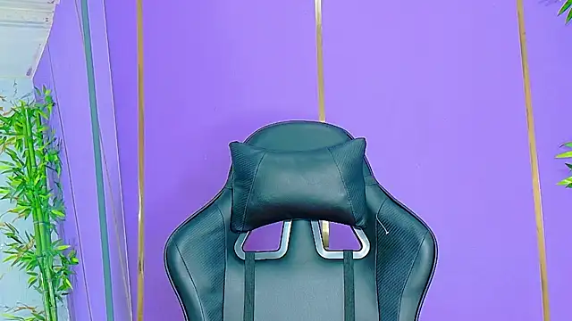 Snapshot of scarlet-jonesx chatting on October 2025 01:17:02 AM scarlet-jonesx online show from October 2025 01:17:02 AM