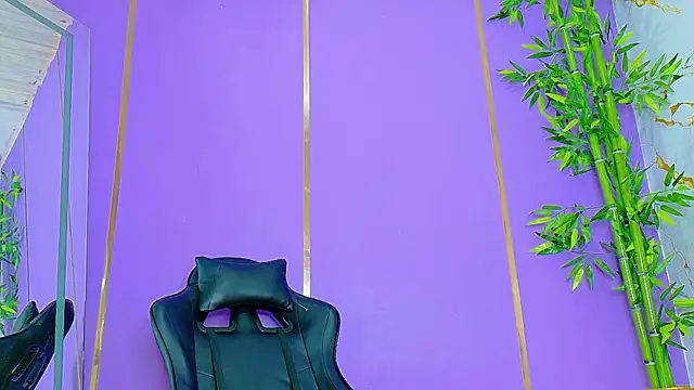 Snapshot of scarlet-jonesx chatting on October 2025 06:45:01 AM scarlet-jonesx online show from October 2025 06:45:01 AM