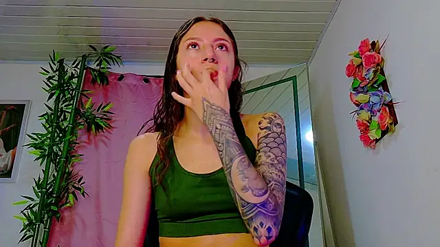 scarlet-jonesx online show from May 2026 01:56:01 AM