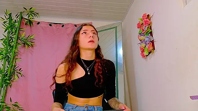 scarlet-jonesx online show from May 2026 12:51:02 AM