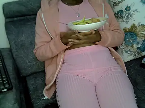 Hot-zeenah online show from January 2025 01:06:01 AM