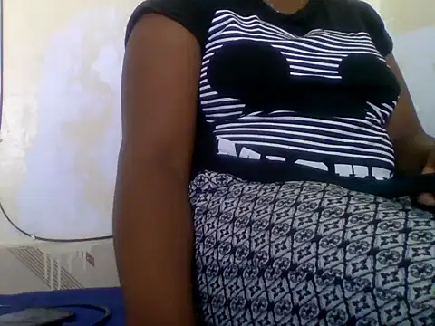 Hot-zeenah online show from October 2025 03:14:02 PM