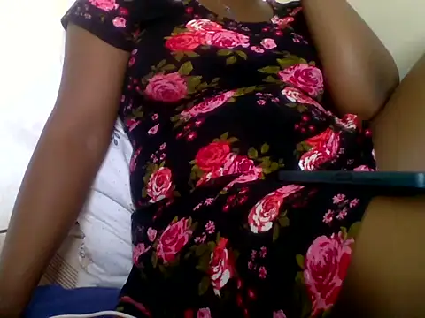 Hot-zeenah online show from November 2025 08:16:02 AM