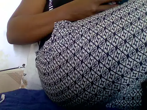 Hot-zeenah online show from November 2025 06:24:02 AM