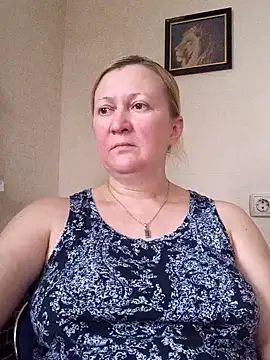 Snapshot of blondyaguar chatting on December 2024 01:11:02 PM blondyaguar online show from December 2024 01:11:02 PM