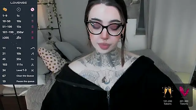 Dixi Pixi  online show from May 2026 07:36:01 AM