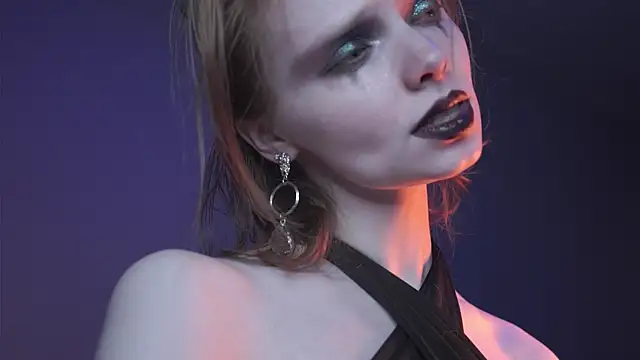 ginger hugs online show from November 2025 10:12:01 PM