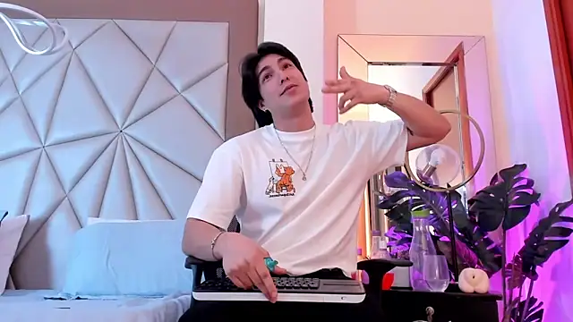 Karimferrer online show from January 2025 08:00:01 AM