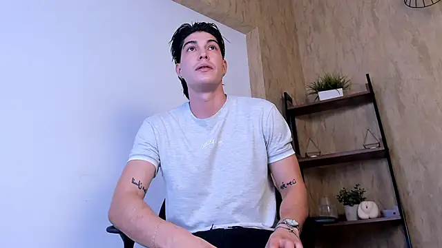 Karimferrer online show from February 2026 03:35:02 AM