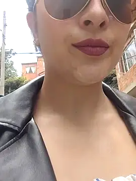 Snapshot of LisbethMoore_ chatting on September 2025 03:05:01 PM LisbethMoore online show from September 2025 03:05:01 PM