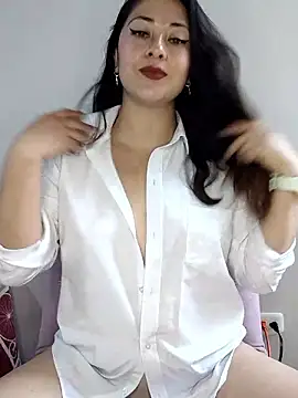 Snapshot of LisbethMoore_ chatting on May 2026 06:20:01 PM LisbethMoore online show from May 2026 06:20:01 PM