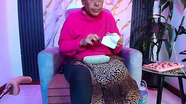 Snapshot of BrendaSex_Hot chatting on March 2026 09:43:01 PM BrendaSex Hot online show from March 2026 09:43:01 PM