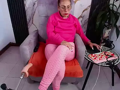 Snapshot of BrendaSex_Hot chatting on March 2026 06:58:02 PM BrendaSex Hot online show from March 2026 06:58:02 PM