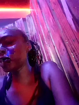 Snapshot of naughty_ebony-queen chatting on February 2026 03:59:01 PM naughty ebony-queen online show from February 2026 03:59:01 PM